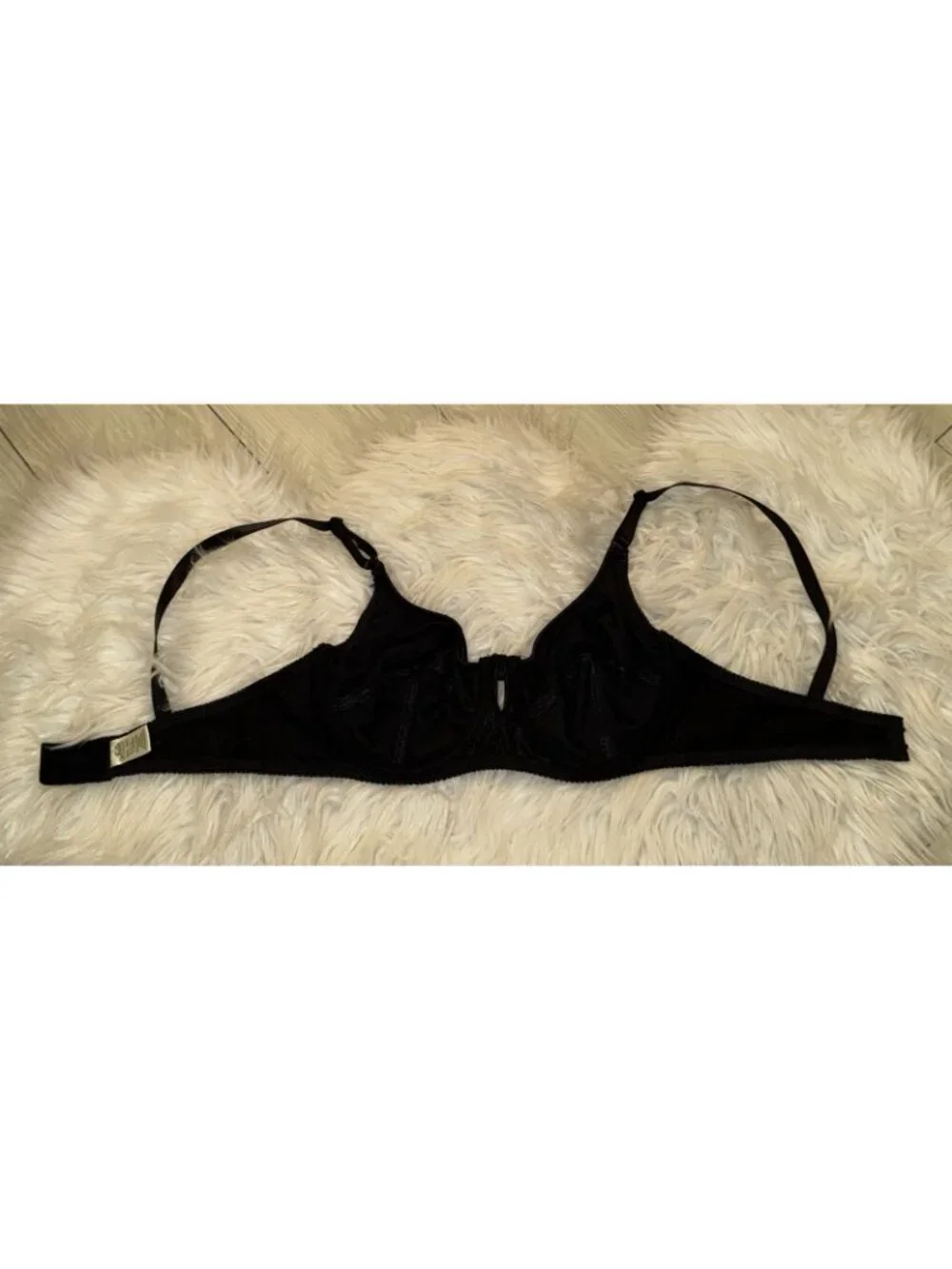 Jolie Second Skin Satin Bra Unlined Underwire Womens 34C Black